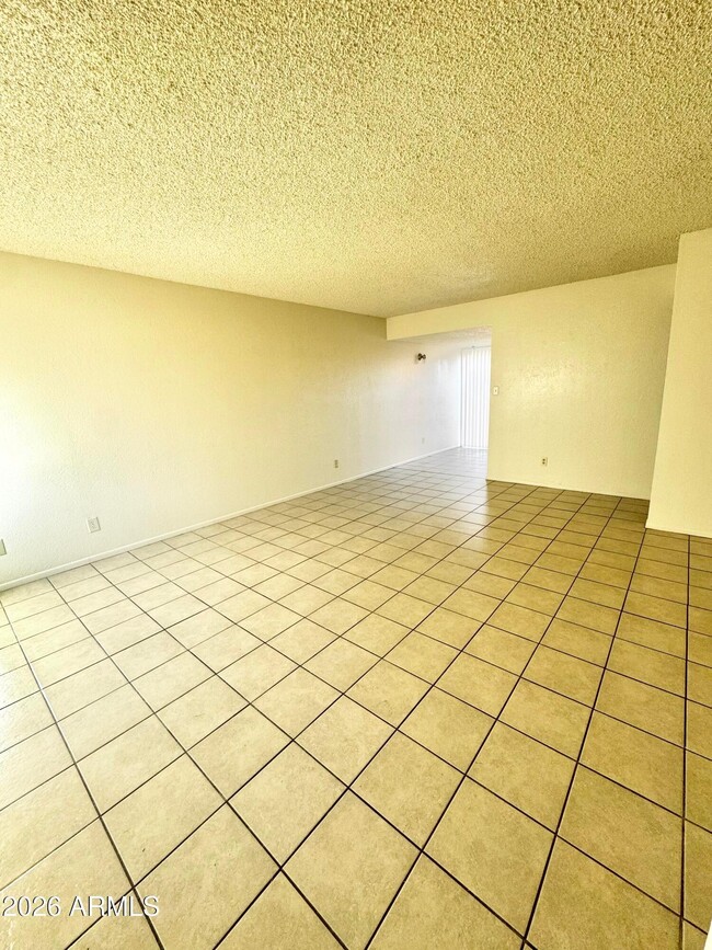 Building Photo - 615 S 3rd St