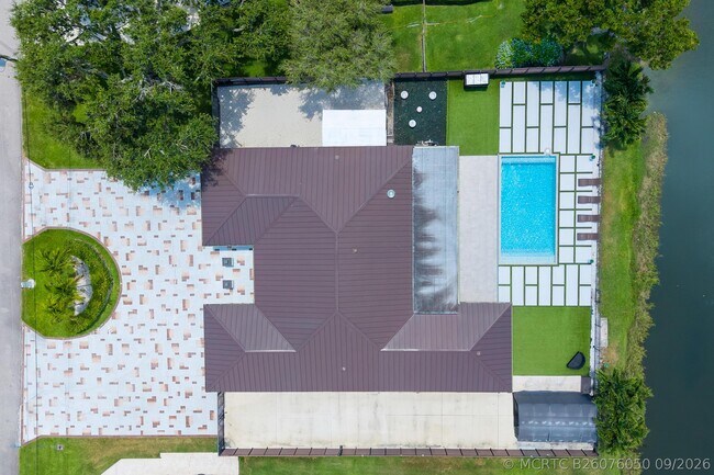 Building Photo - 1821 Carissa Rd