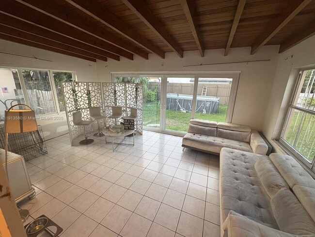 Building Photo - 2255 SW 2nd Terrace