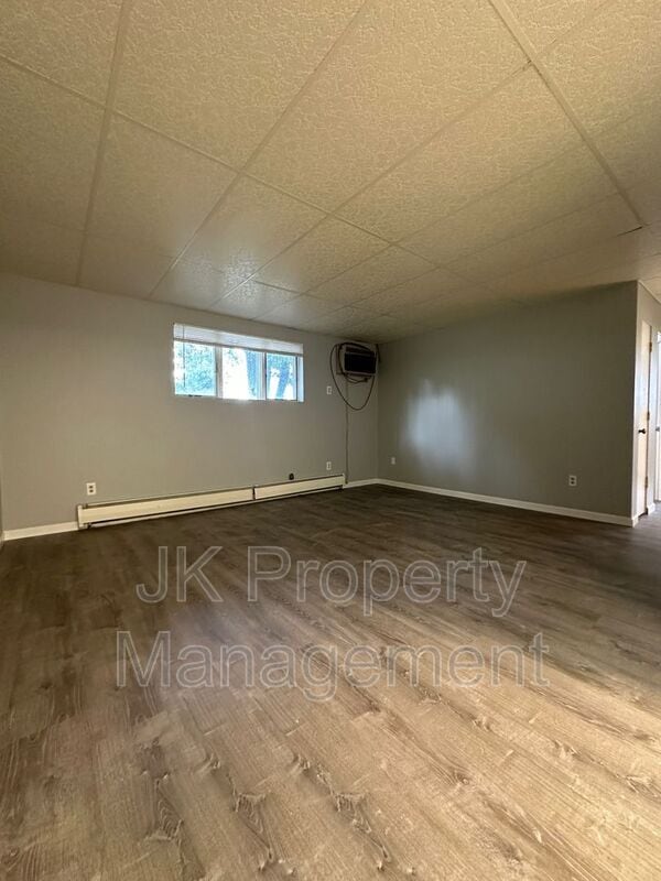 Building Photo - 1122 1st Ave SW