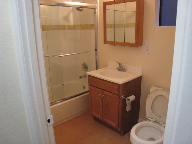 Building Photo - 1078 Howard St