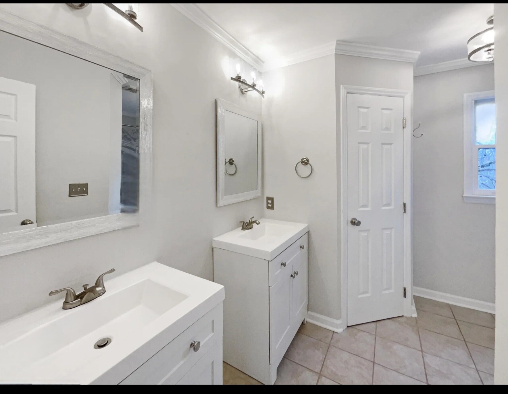 Building Photo - 2305 Whispering Pines Dr