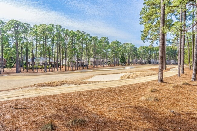 Building Photo - 24 Strathaven Dr