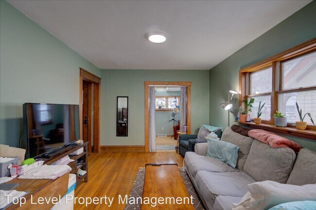 Building Photo - 2 br, 1 bath House - 411 S Orchard St.