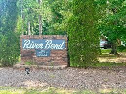 Building Photo - 6000 River Rd