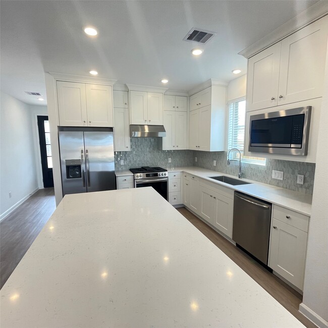 Building Photo - 30310 Tall Fescue Dr