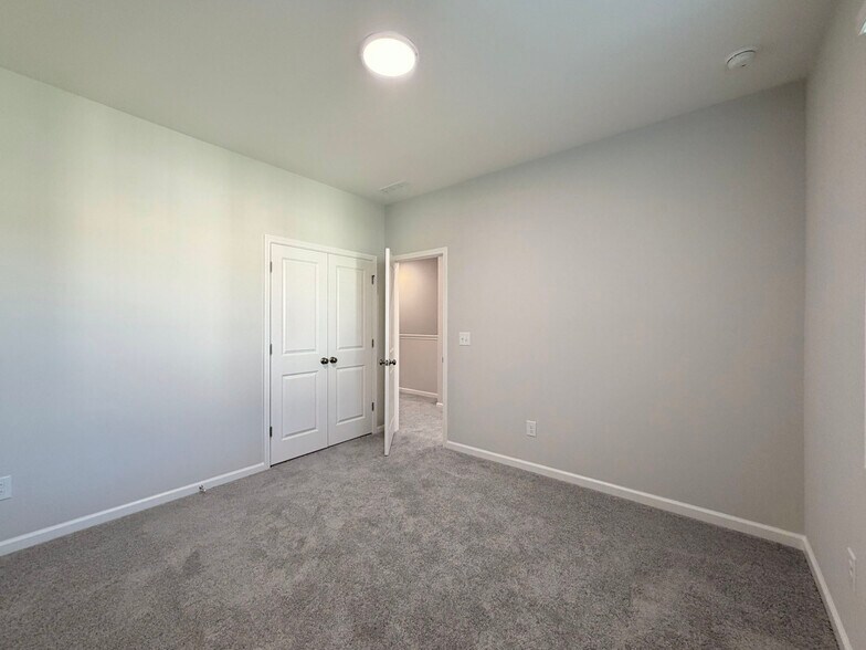 Building Photo - 2459 Englemann Dr