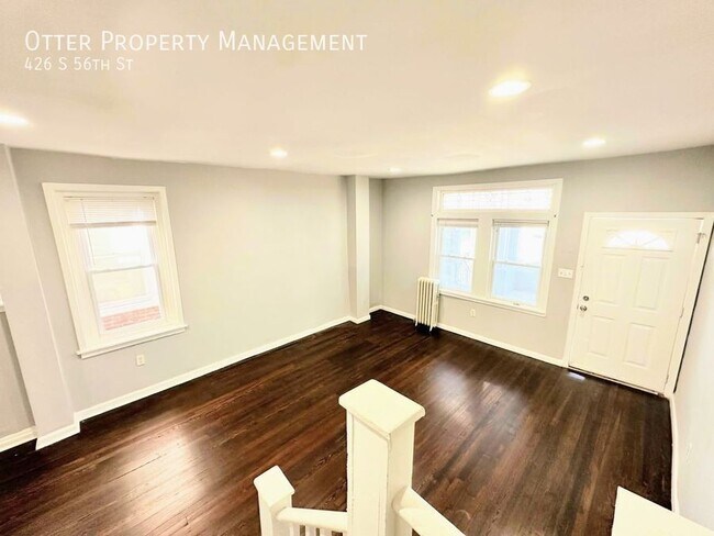 Building Photo - 426 S 56th St