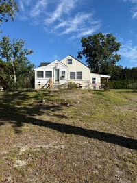 Building Photo - 601 N Orchard Rd