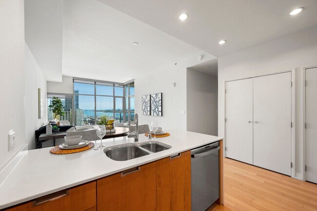 Building Photo - Stunning East Village 2 Bedroom at Alta! 2...