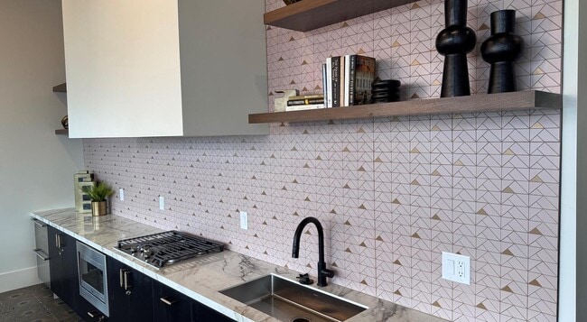 Building Photo - 357 E 500 S