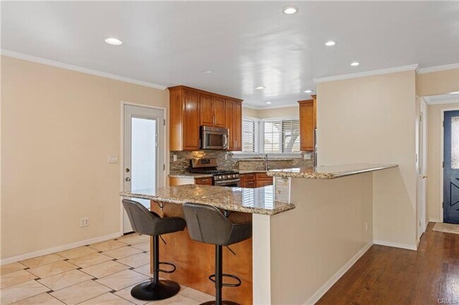 Building Photo - Spacious 4BR House in Torrance