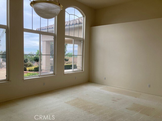 Building Photo - 13428 Canyon Crest Rd