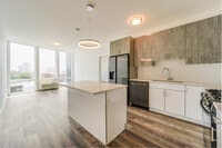 Building Photo - 400 69th St