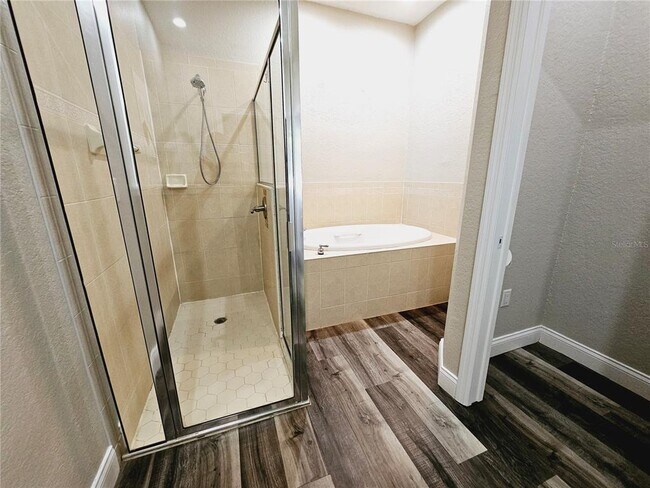 Building Photo - 1930 Saddlewood Ct