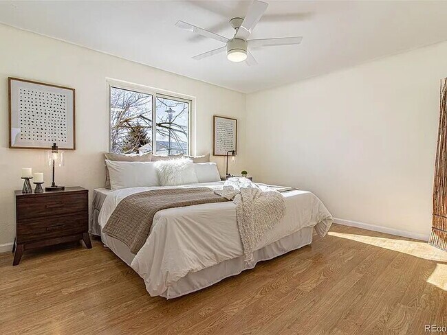 Building Photo - Lovely 4-Bedroom, 2-Bath Home in Aurora with Large Backyard and 2-Car Attached Garage!