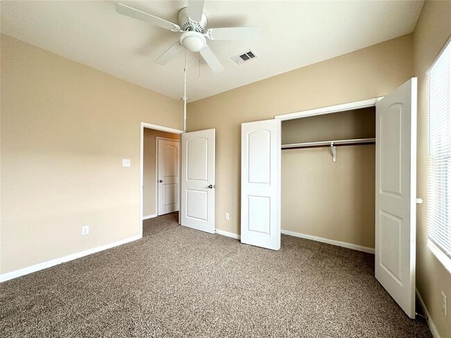 Building Photo - 8706 Torcello St