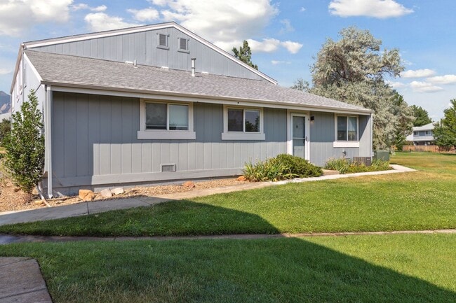 Building Photo - Fall 2026 Pre-Leasing!! Beautifully Renovated 3bed / 2bath in PRIME Boulder location with POOL !!!