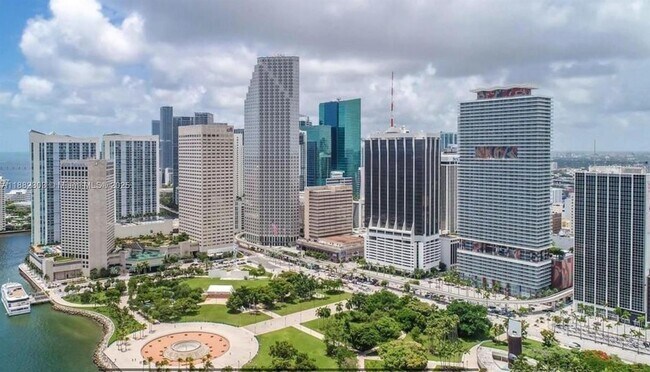 Building Photo - 50 Biscayne Blvd
