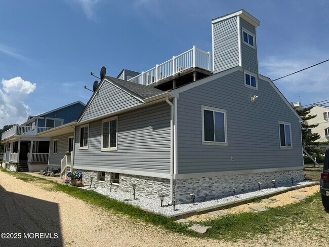 Building Photo - 244 Ocean Ave