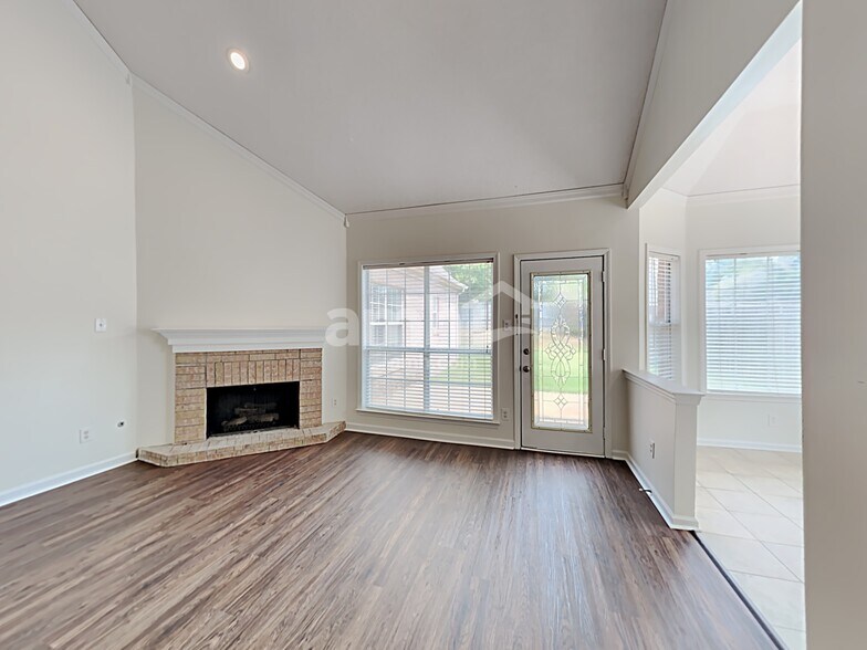 Building Photo - 5376 Milton Ridge Dr