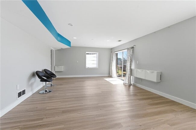 Building Photo - 3457 Springside Dr