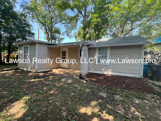 Primary Photo - 2214 Westover Ave SW