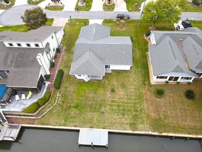 Building Photo - 19 Cedarfield Ct