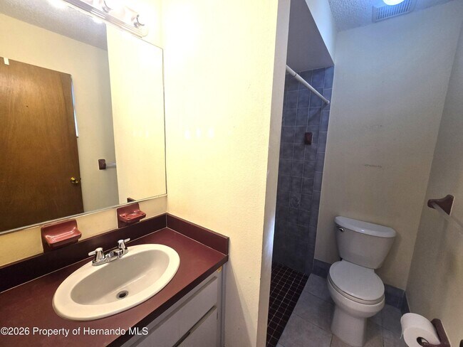 Building Photo - 13436 White Plains St