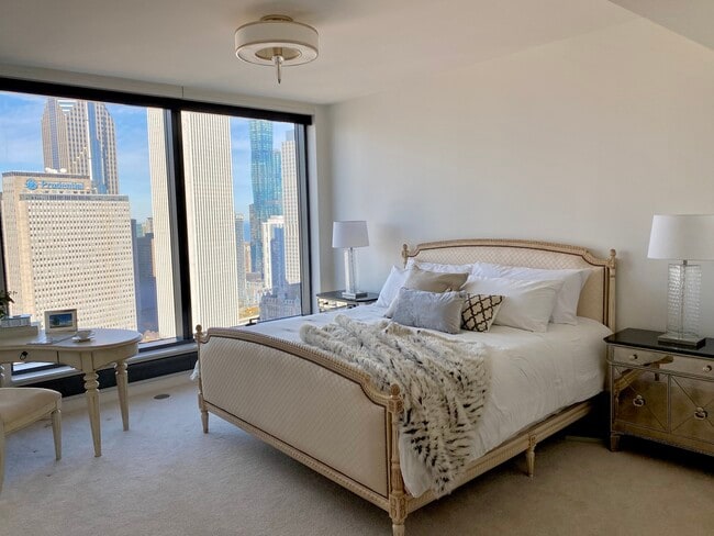 Building Photo - 60 E Monroe St