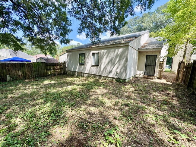 Building Photo - 4579 Buffer Dr