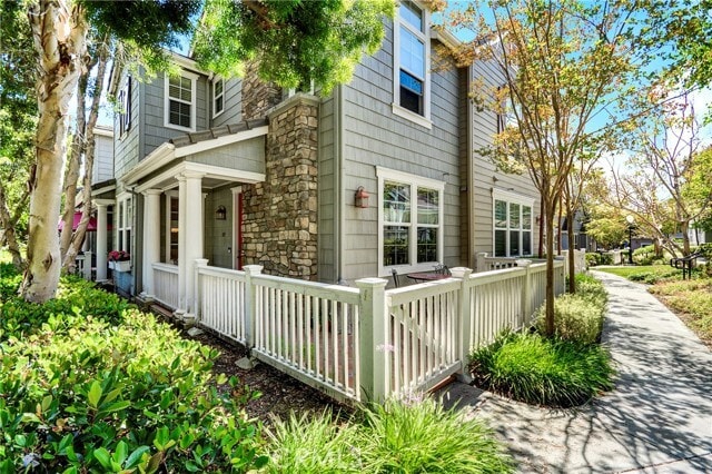 Building Photo - 183 Sklar St