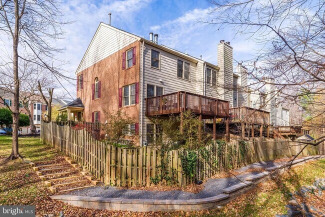 Building Photo - 12165 Abbey Glen Ct