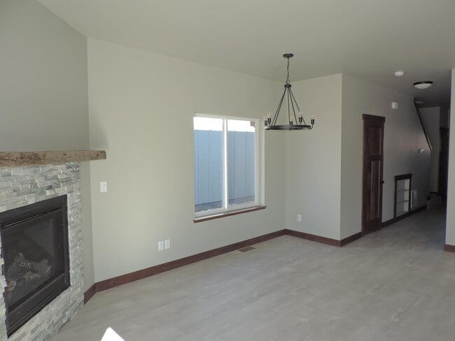 Building Photo - 1306 Fozzie Ln