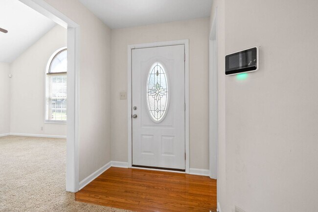 Building Photo - COMING SOON!!!    Lovely home in Wildwood West Subdivision