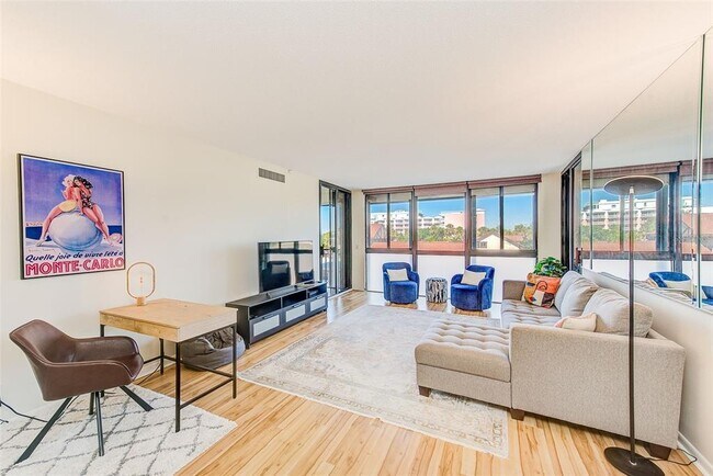 Building Photo - 3820 Gulf Blvd