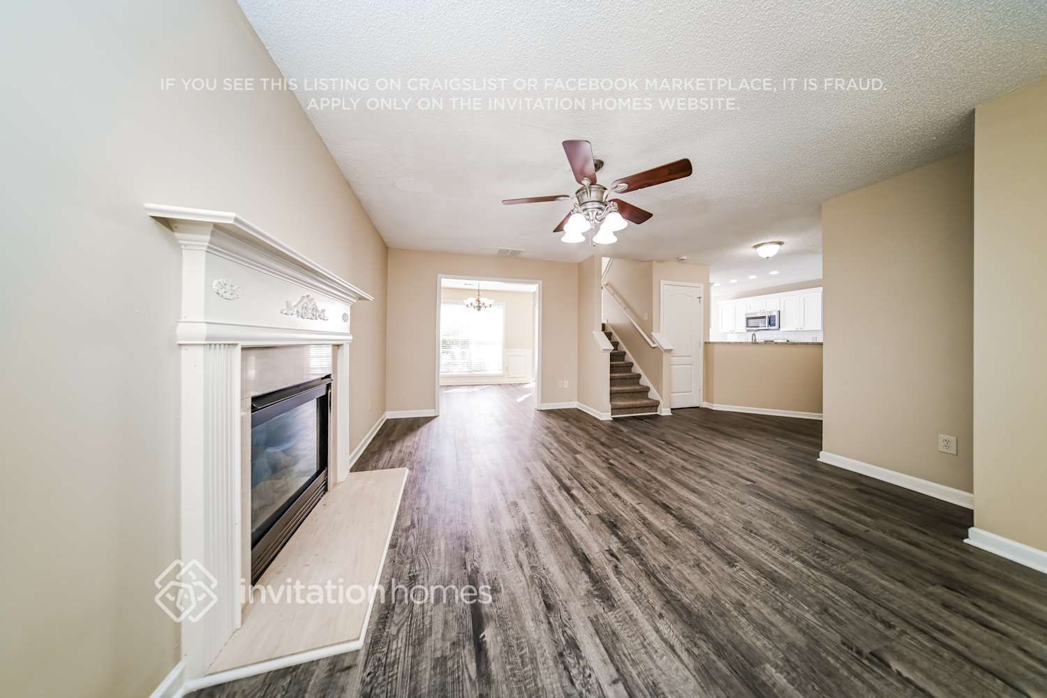 Building Photo - 204 Revolutionary Dr