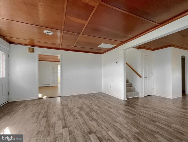 Building Photo - 37117 Moore Rd