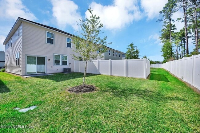 Building Photo - 14522 Macadamia Ln