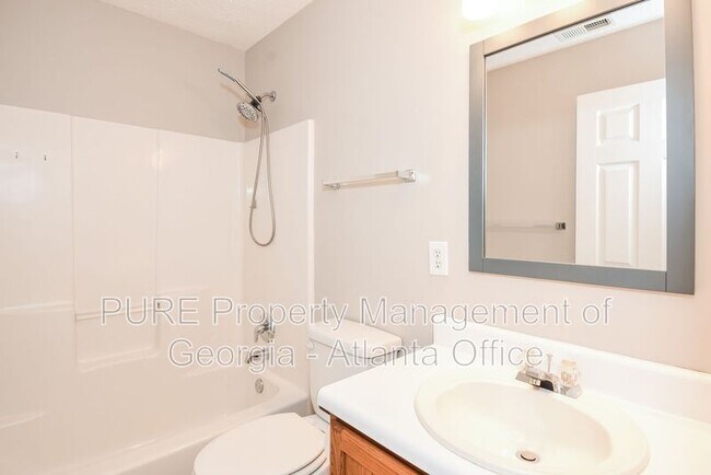 Building Photo - 179 Weatherstone Dr