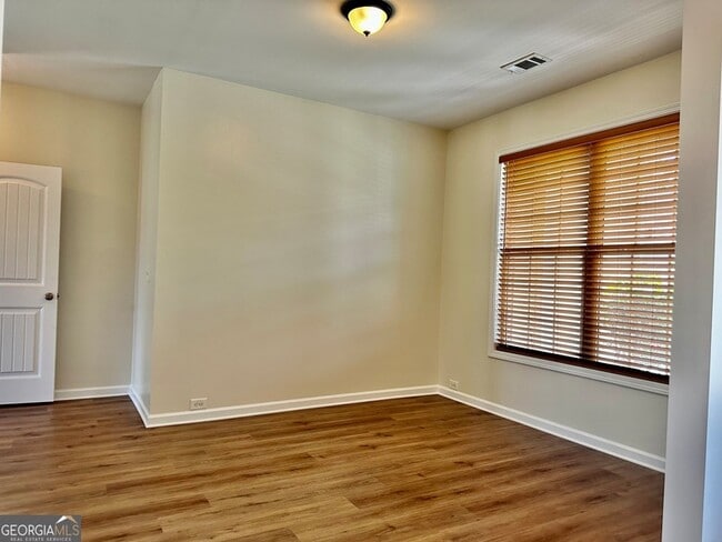 Building Photo - 3363 Willow Meadow Ln