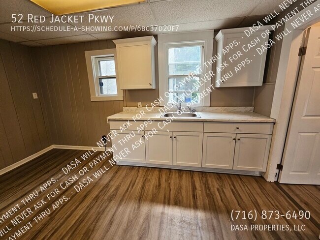 Building Photo - 52 Red Jacket - 4 Bed / 1 Bath