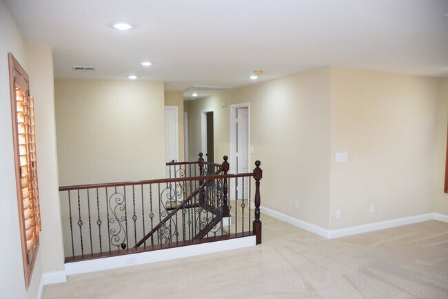 Building Photo - 60 Dark Creek Ave