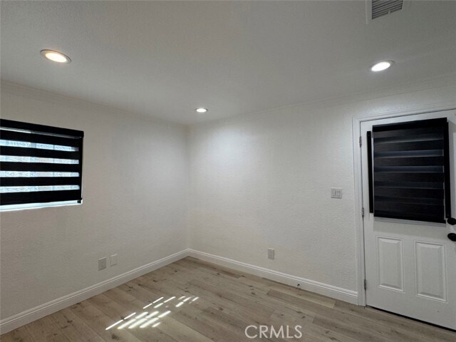 Building Photo - 619 S Olive St