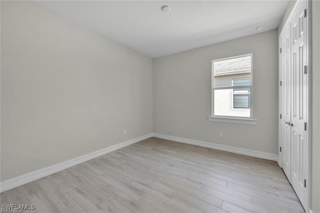 Building Photo - 319 Tamarindo Ln