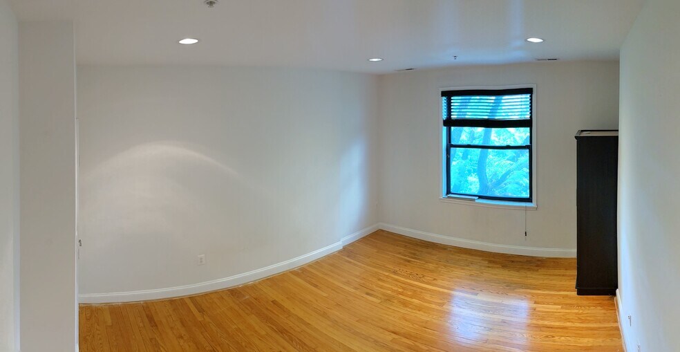 Building Photo - 5611 5th St NW