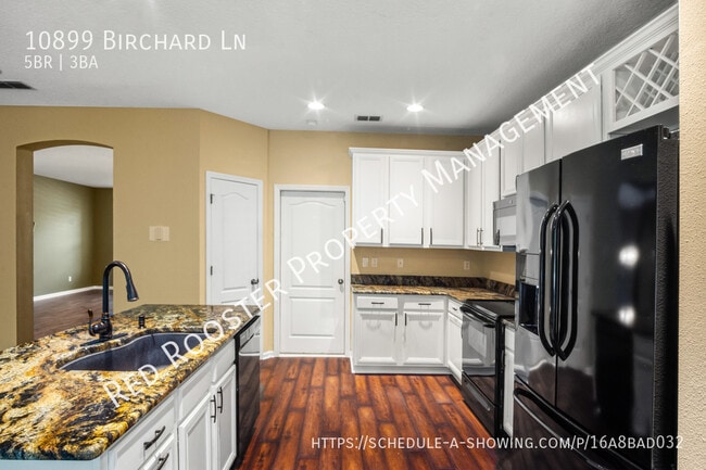 Building Photo - 10899 Birchard Ln