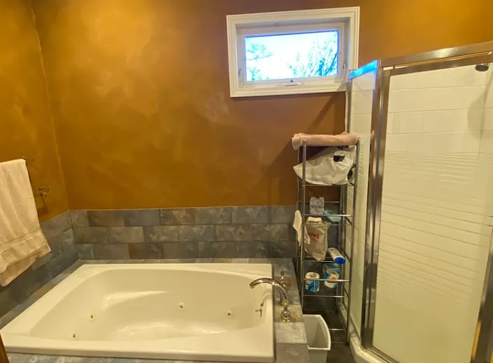 Building Photo - 110 Central St