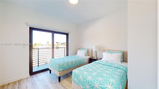 Building Photo - 24705 SW 129th Ave