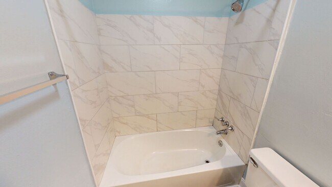 Building Photo - 6013 Blairmore Pl